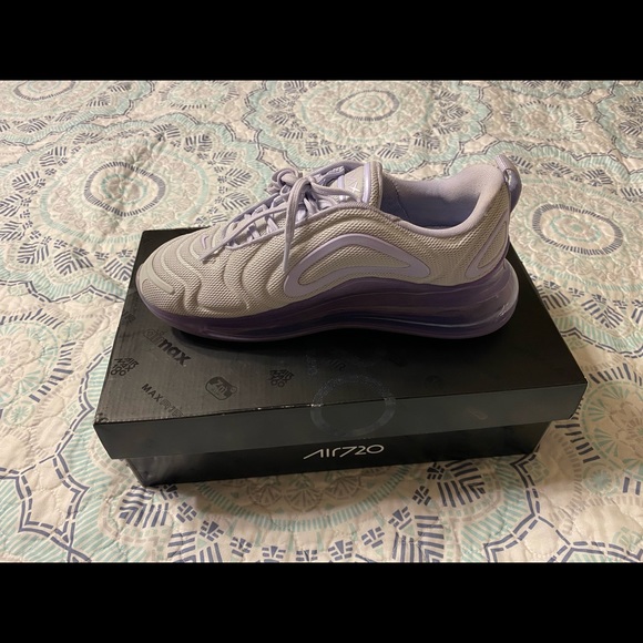 Nike Airmax 720 - Picture 7 of 8